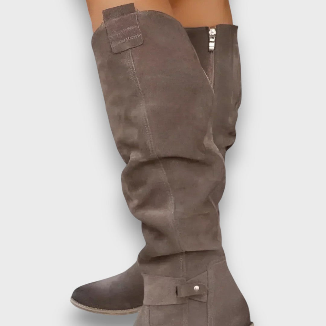 Leontine | Kniehohe Stiefel mit samtigem Charme