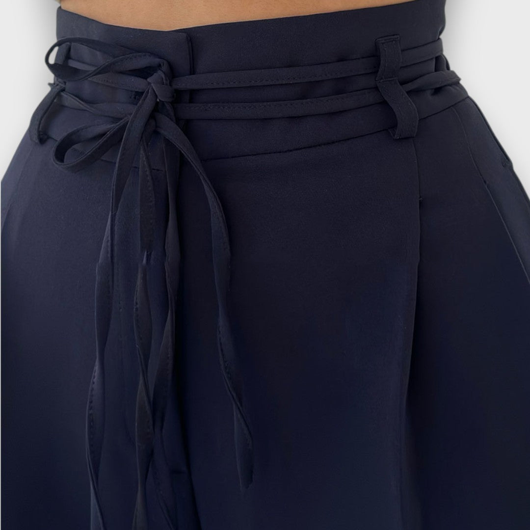 Giva | Hose mit entspannter Eleganz