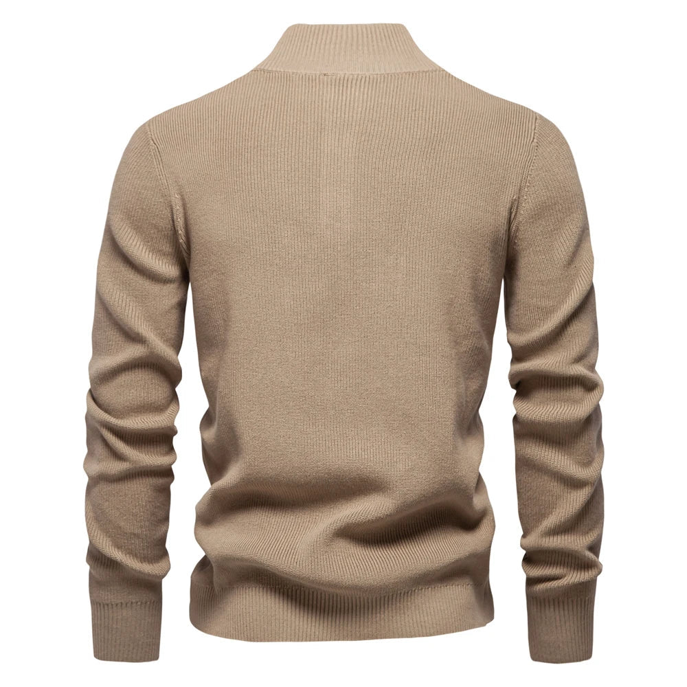 Lilian - Sweater with button design